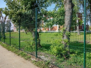 3D заборы для школы 90 метров фото в Зеленоградском