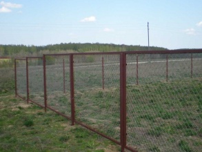 Забор из сетки рабицы в натяг секционный 12 метров фото в Зеленоградском